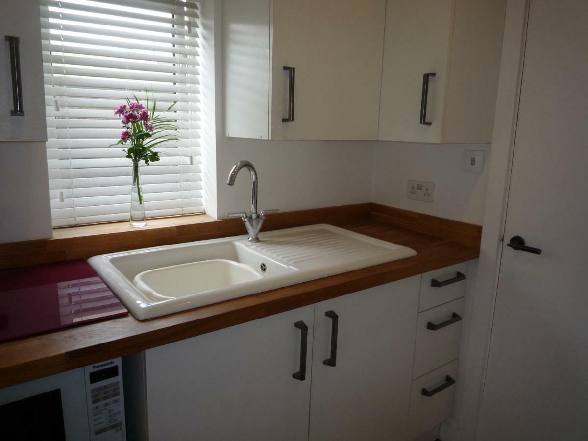 Ednyfed Apartment Невін Екстер'єр фото